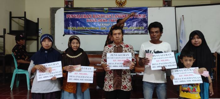 Penyaluran BLT DD desa Pagedangan Ambal 01