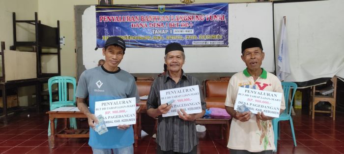 Penyaluran BLT DD desa Pagedangan Ambal